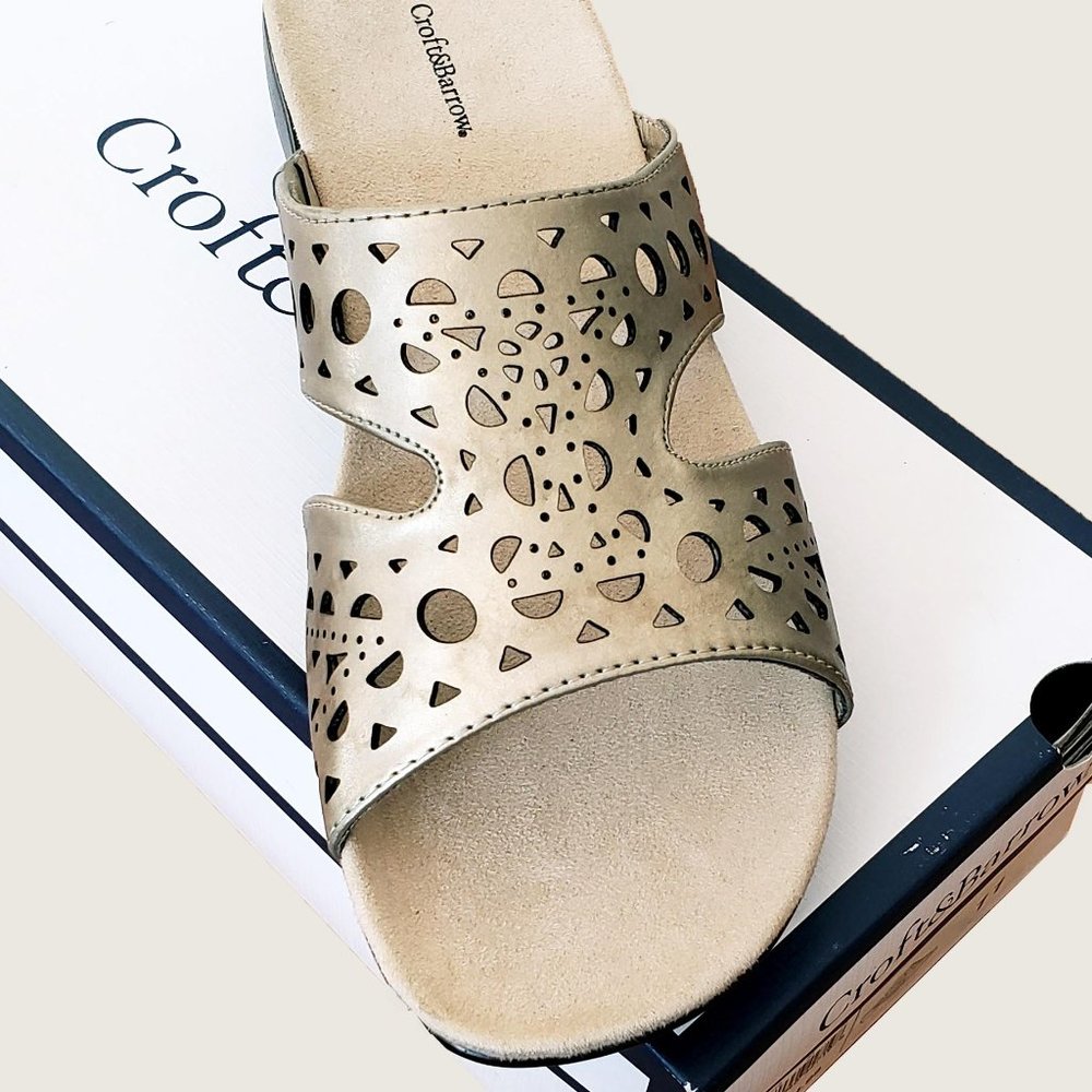 Croft&Barrow Faris Gold Metallic Sandals NWT - Picture 6 of 10